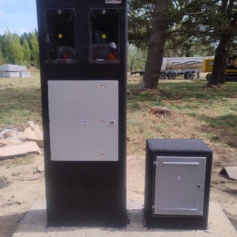 PILAR DE LUZ Y <br>GABINETE DE GAS DOBLE - Imagen 2
